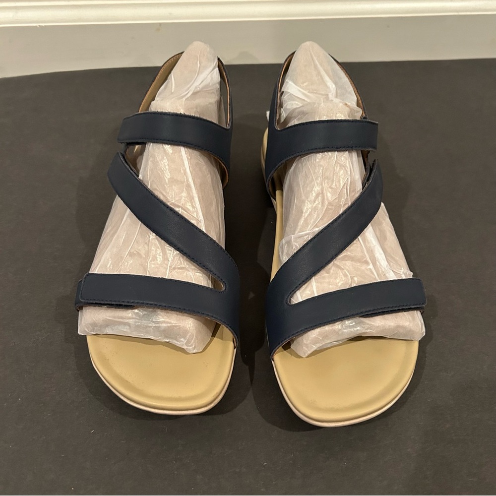 Women's Abeo Navy Blue Oasis Sandals Size 11